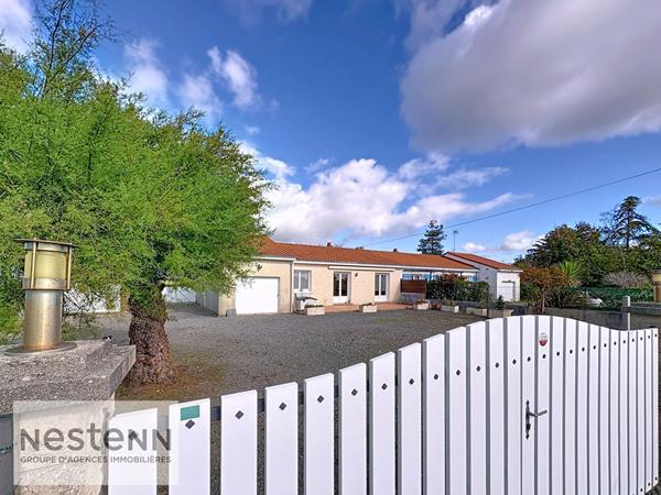 SAINT URBAIN : maison 3 chambres 10 km des plages