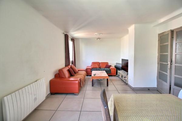 Marseille (13003) Crimée, T4 avec grand garage et balcon