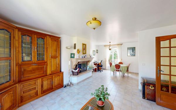 Maison à vendre    6 pièces •  Chalifert