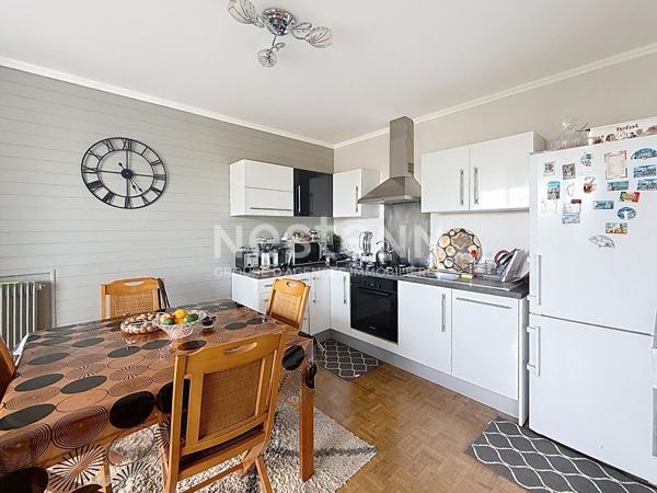 Appartement Traversant 4 Pièces avec Balcon et Cave - 69500 BRON