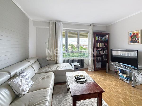 Appartement Traversant 4 Pièces avec Balcon et Cave - 69500 BRON
