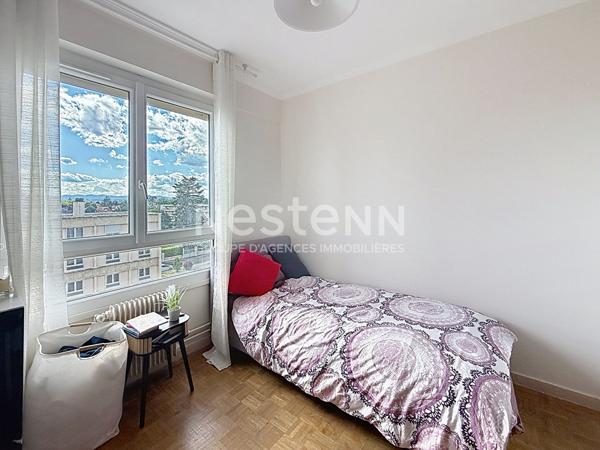 Appartement Traversant 4 Pièces avec Balcon et Cave - 69500 BRON