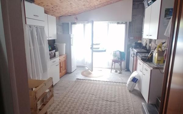 Maison à vendre    3 pièces • 104 m2 Semussac