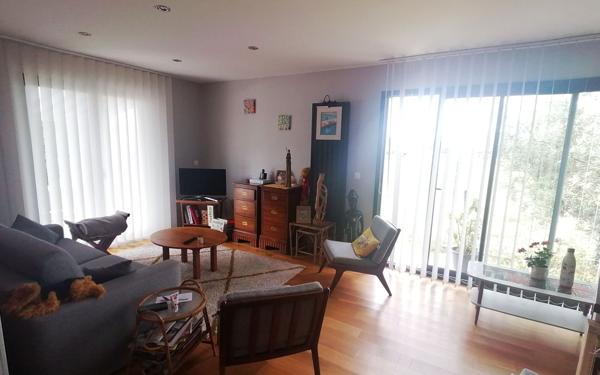 Maison à vendre    3 pièces • 104 m2 Semussac