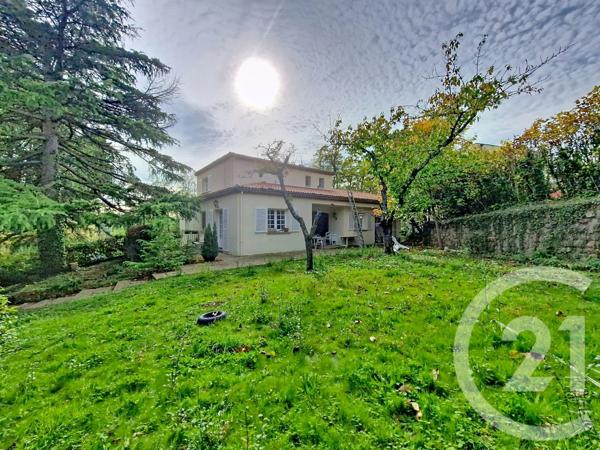 Maison à vendre  8 pièces - 214 m 2   CLERMONT FERRAND  - 63
