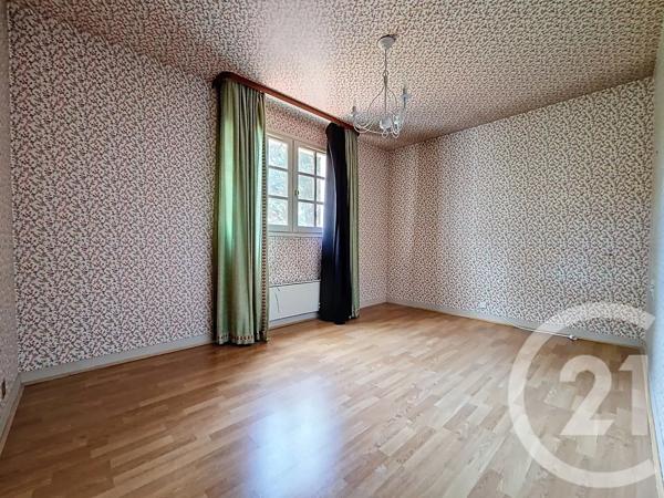Maison à vendre  8 pièces - 214 m 2   CLERMONT FERRAND  - 63