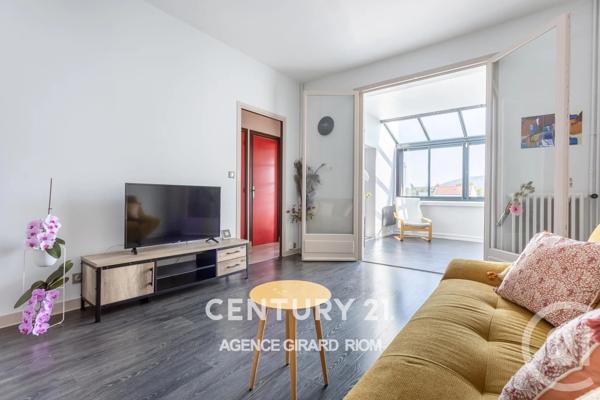 Maison à vendre  8 pièces - 214 m 2   CLERMONT FERRAND  - 63