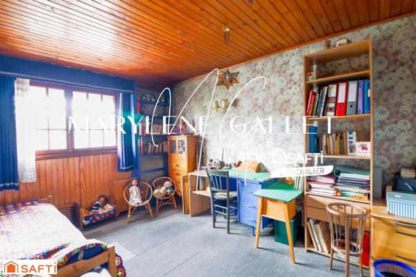 Maison familiale élevée sur sous-sol total !