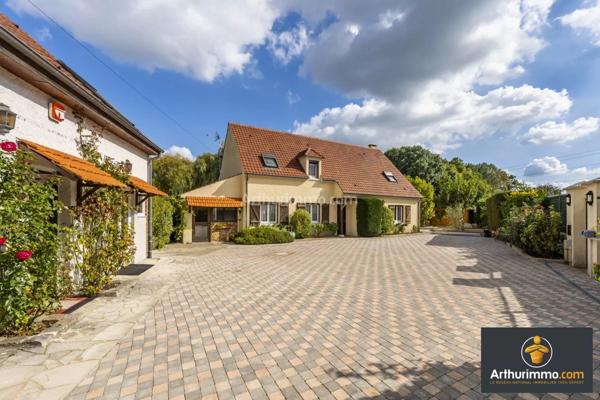 Vente Maison 7 pièces 222 m2 à Saint-Fargeau-Ponthierry