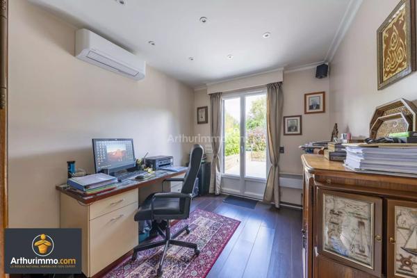 Vente Maison 7 pièces 222 m2 à Saint-Fargeau-Ponthierry