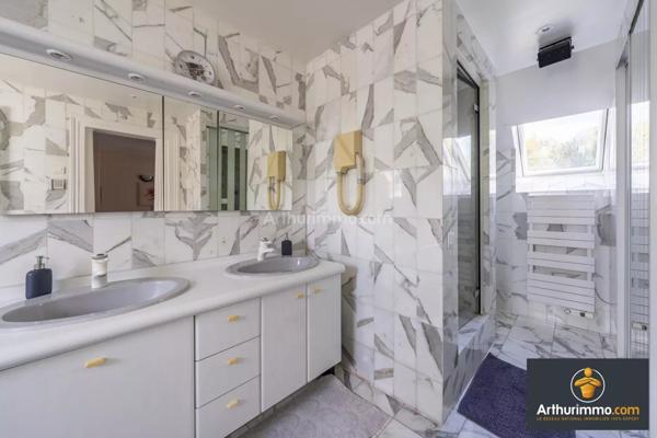 Vente Maison 7 pièces 222 m2 à Saint-Fargeau-Ponthierry