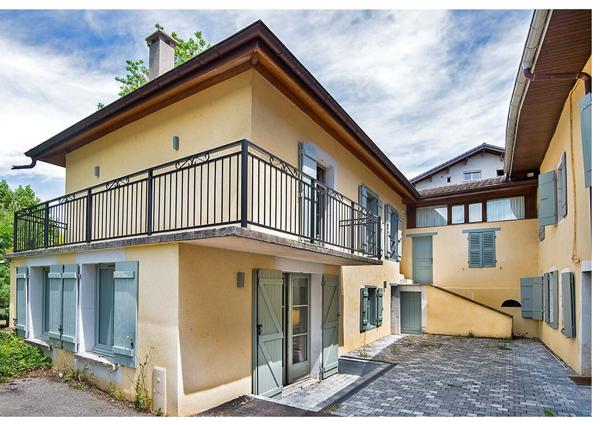 Location Maison150 m² - 4 Pièces - DIVONNE LES BAINS (1220)