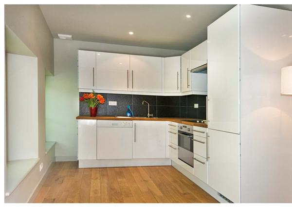 Location Maison150 m² - 4 Pièces - DIVONNE LES BAINS (1220)
