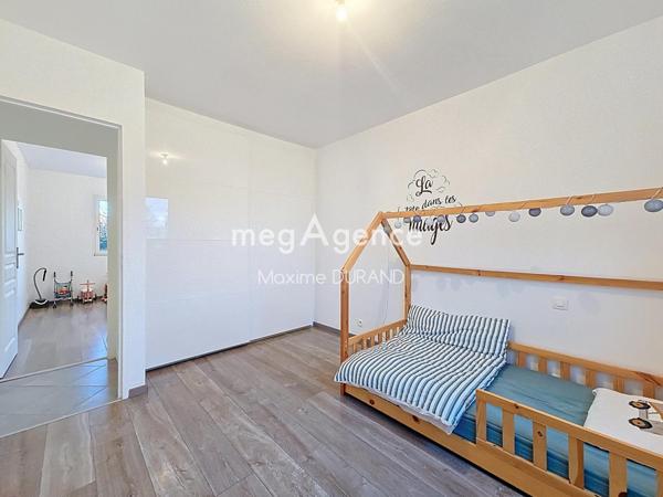 Maison à SAINT-MACAIRE-EN-MAUGES, 49450 - 6 pièces 143m²