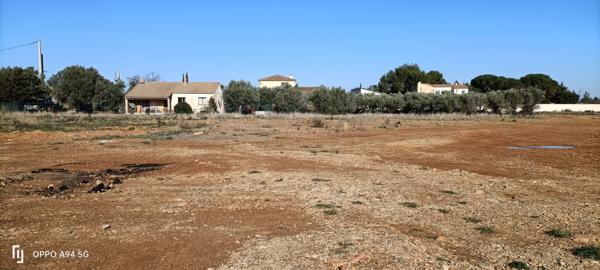 Ginestas (11120) Proximité Narbonne et Canal du Midi, terrain viabilisé de 405 m2, Ginestas