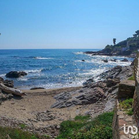 Maison 11 pièces de 308 m² à SAINT-AYGULF (83370)