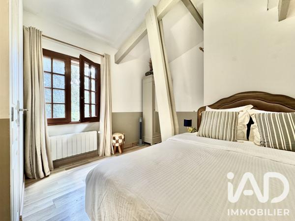 Maison à vendre 4 pièces 202 m² Nîmes