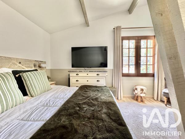 Maison à vendre 4 pièces 202 m² Nîmes