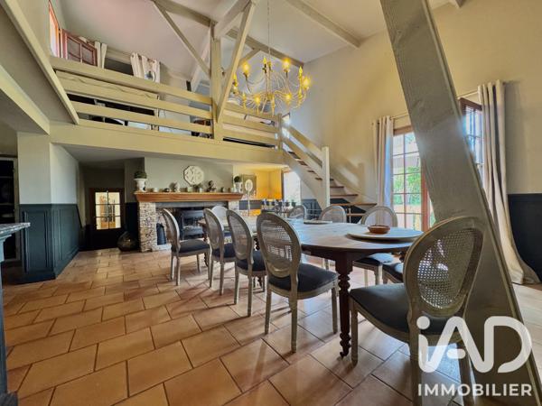 Maison à vendre 4 pièces 202 m² Nîmes