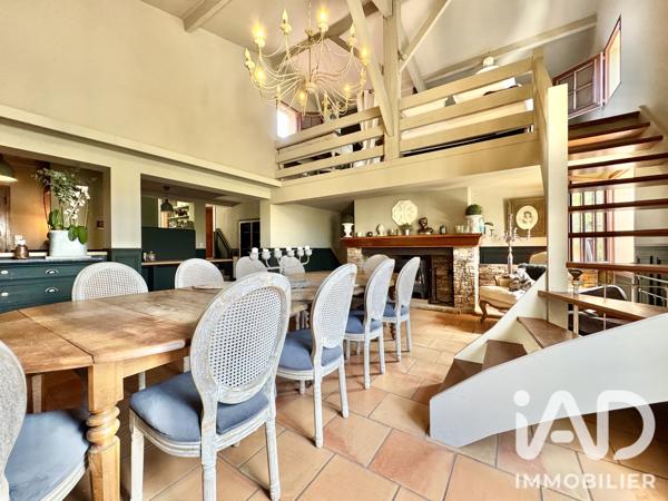 Maison à vendre 4 pièces 202 m² Nîmes