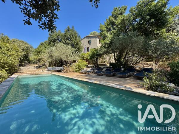 Maison à vendre 4 pièces 202 m² Nîmes