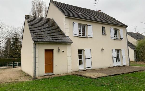 Maison à louer    5 pièces •  Saint-Denis-en-Val