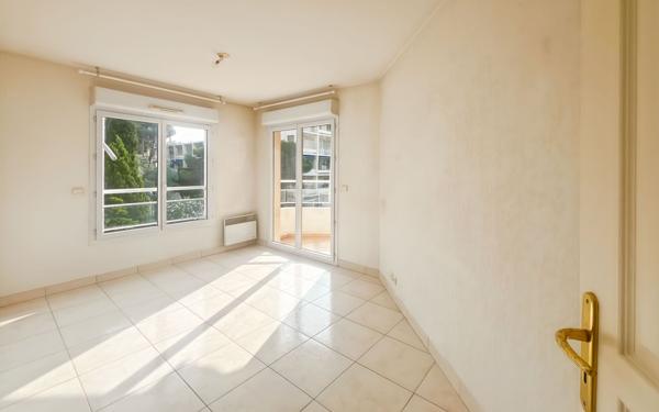Appartement à vendre    3 pièces • 63,43 m2 Saint-Raphaël