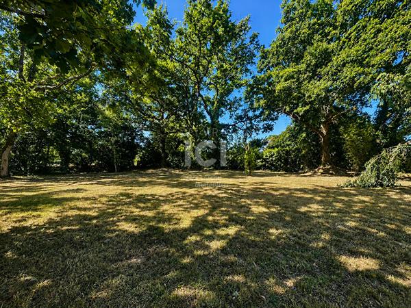 Terrain constructible de 635m²