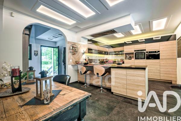 Maison à vendre 8 pièces 260 m² Lamorlaye