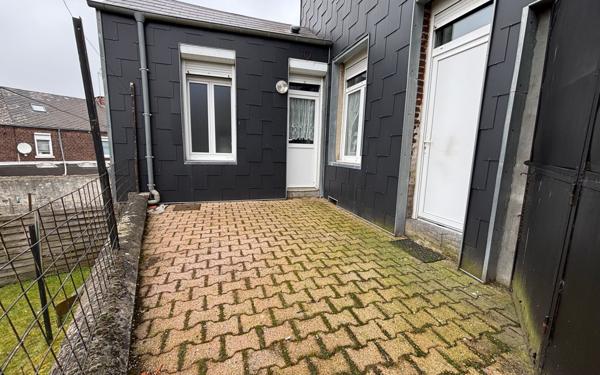 Maison à vendre    3 pièces • 70 m2 Maubeuge
