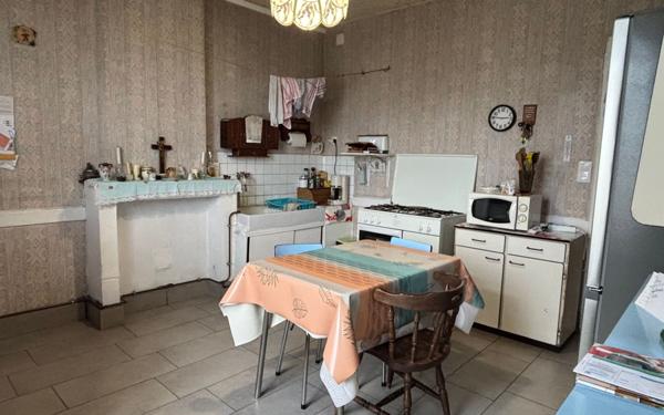 Maison à vendre    3 pièces • 70 m2 Maubeuge