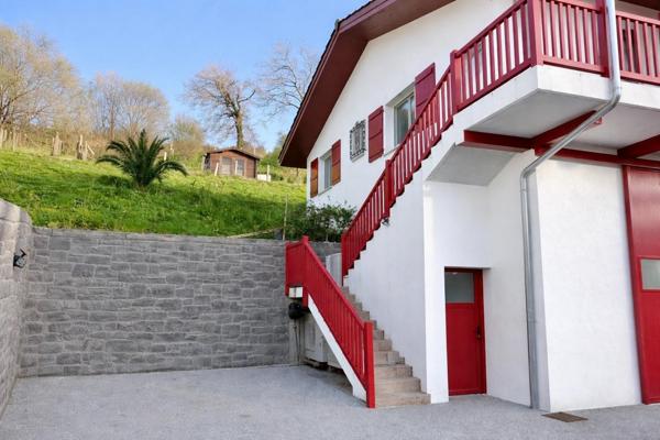 BIEN D’EXCEPTION - Maison familiale et/ou gîtes sur parcelle constructible