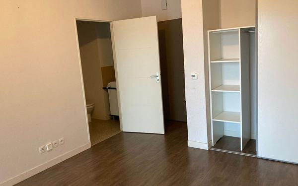 Appartement à louer    1 pièce •  La Rochelle