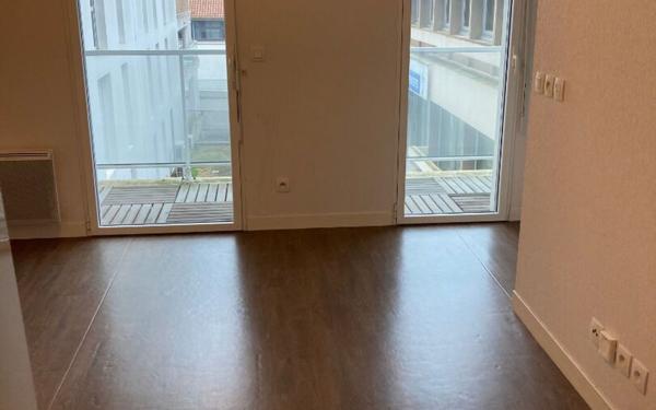 Appartement à louer    1 pièce •  La Rochelle