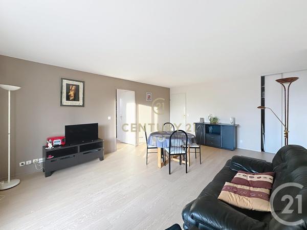 Appartement F3 à vendre  3 pièces - 63,74 m2 NOISY LE GRAND - 93