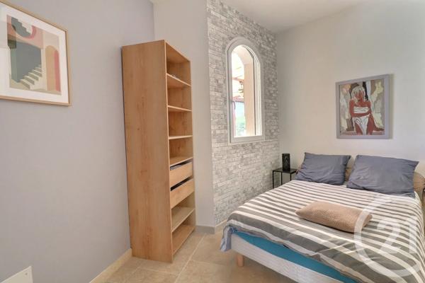 Maison à vendre  5 pièces - 185 m 2   CARPENTRAS  - 84