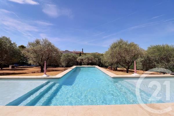 Maison à vendre  5 pièces - 185 m 2   CARPENTRAS  - 84