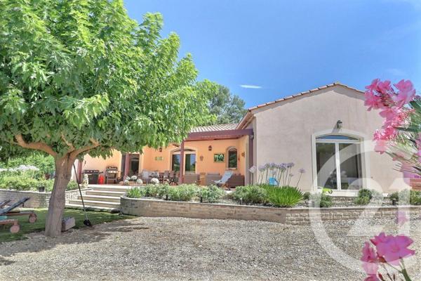 Maison à vendre  5 pièces - 185 m 2   CARPENTRAS  - 84