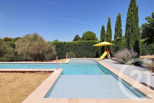 Maison à vendre  5 pièces - 185 m 2   CARPENTRAS  - 84