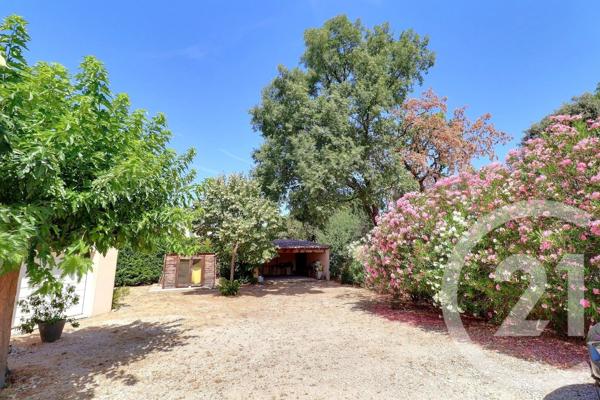 Maison à vendre  5 pièces - 185 m 2   CARPENTRAS  - 84