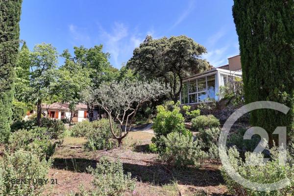 Maison à vendre  5 pièces - 185 m 2   CARPENTRAS  - 84