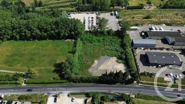 Terrain à vendre  6740 m 2   CAVAILLON  - 84
