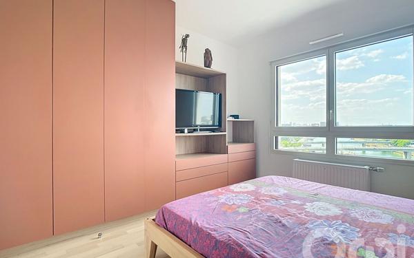 Appartement à vendre    4 pièces • 101,62 m2 Ivry-sur-Seine