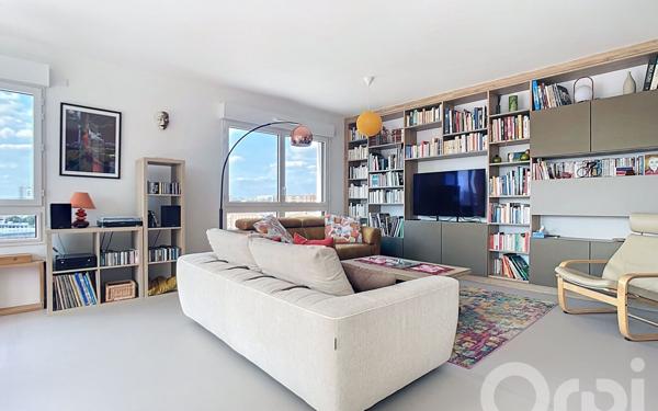 Appartement à vendre    4 pièces • 101,62 m2 Ivry-sur-Seine