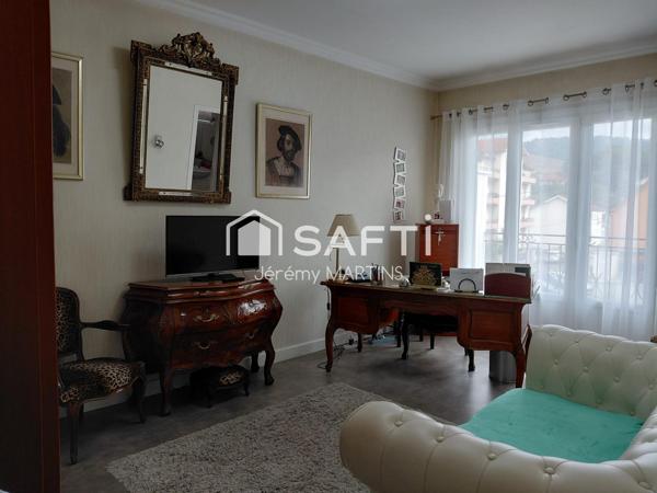 Maison familiale de caractère avec espace professionnel