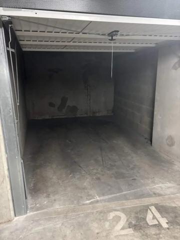 Location - Garage et parking Rennes 35000 1 pièce 10 m 2