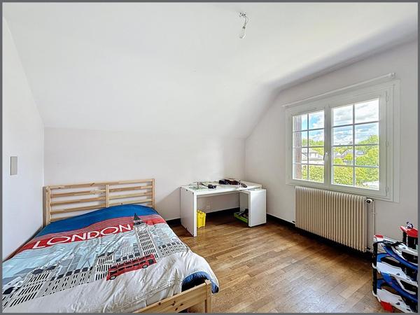 Grande propriété avec 3 logements distincts pouvant être regroupés en un seul logement