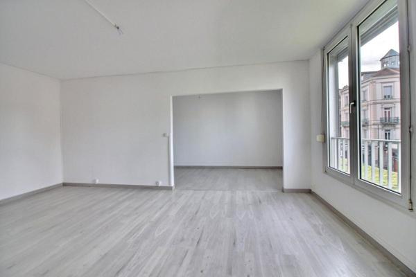 Firminy 42700 hyper centre Appartement traversant 67 m² 2 chambres