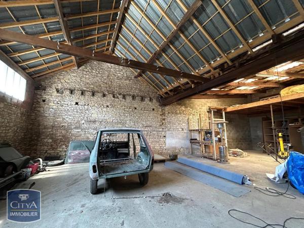 Local professionnel à louer 117m² Châteauroux (36000)
