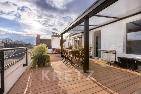 DEMEURE BOURGEOISE rénovée en centre-ville